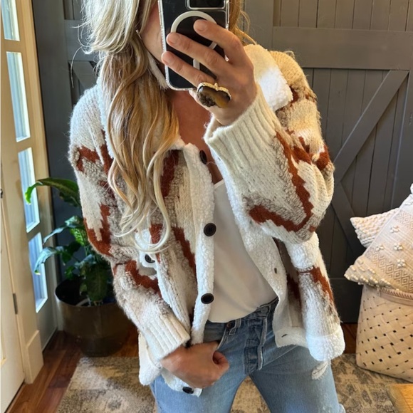 New Quilted Cardigan Sweater Coat / Women's Shacket Western Boho Jacket - Picture 2 of 9